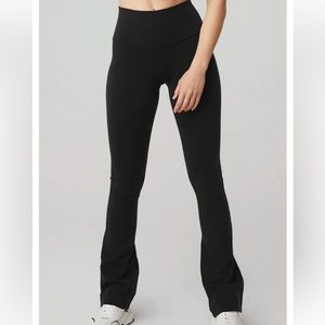 Alo black bootcut flare athletic pants